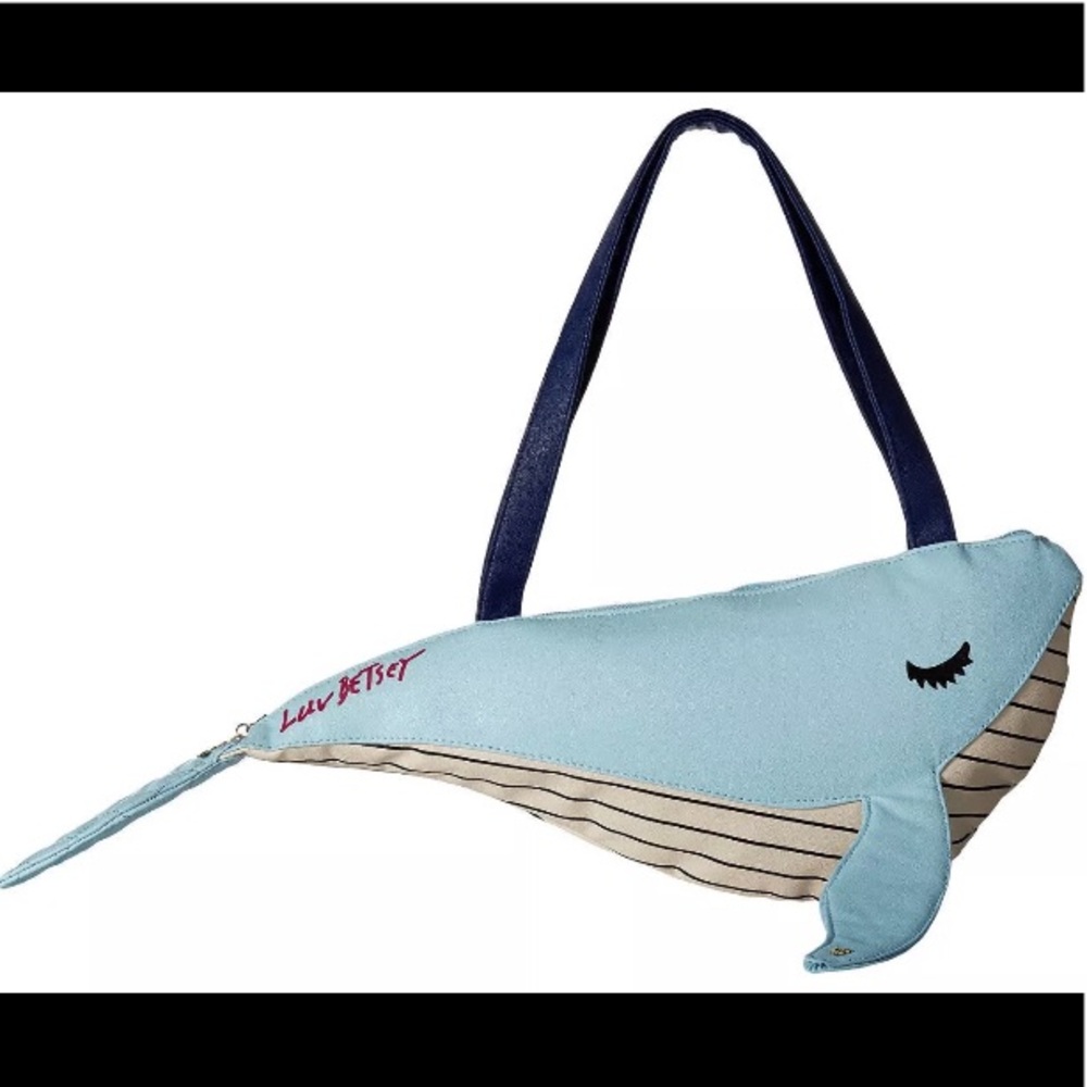 🐋 Betsey Johnson Insulated Whale Bag 🐋